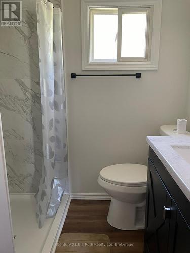 15 Bow Road, Tiny, ON 