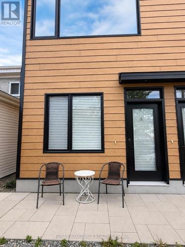 2B - 191 HINCHEY AVENUE , Ottawa, Ontario K1Y 1L6 3