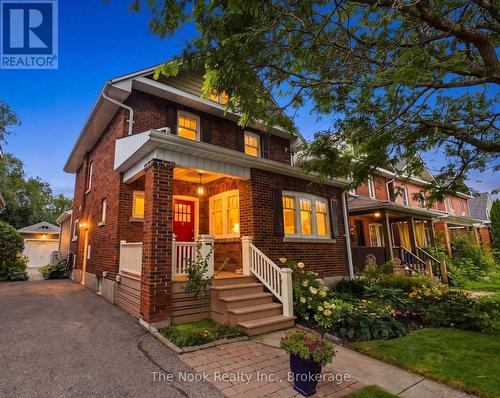 21 WESTMORELAND AVENUE  Oshawa (O'Neill), ON L1G 2M9