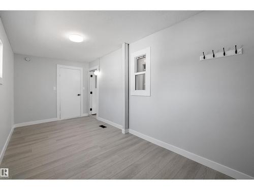 44 Rim Rd Nw, Edmonton, AB 