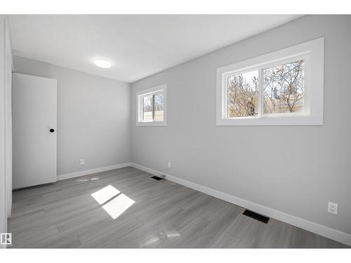 44 Rim Rd Nw, Edmonton, AB 