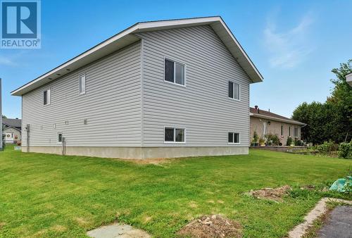 237 Pentagon Blvd, Sault Ste. Marie, ON 
