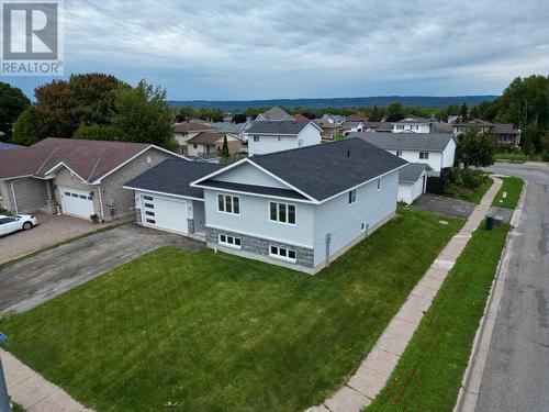 237 Pentagon Blvd, Sault Ste. Marie, ON 