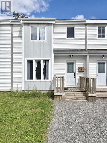 5 Tucker Place  Grand Falls- Windsor, NL A2A 2K8