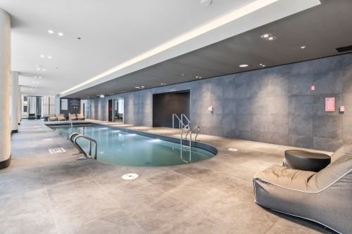 Pool - 3203-1205 Place Phillips, Montréal (Ville-Marie), QC 