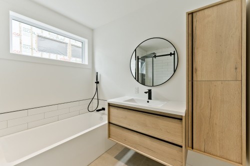 Bathroom - 27 Rue Des Tailleurs-De-Pierre, Stanstead - Ville, QC 