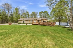 53 Ch. de la Montagne  Val-Des-Monts, QC J8N 1B7