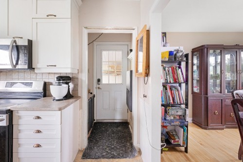 Mud Room - 61 Rue Choisy, Québec (Beauport), QC 