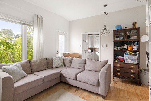 Living Room - 61 Rue Choisy, Québec (Beauport), QC 