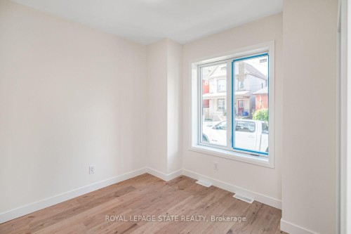60 William Street, Hamilton, ON 