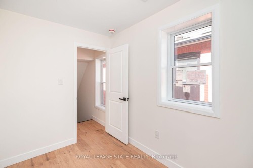 60 William Street, Hamilton, ON 