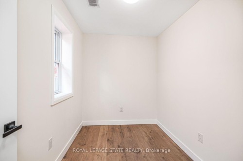60 William Street, Hamilton, ON 