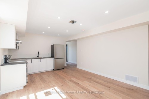 60 William Street, Hamilton, ON 