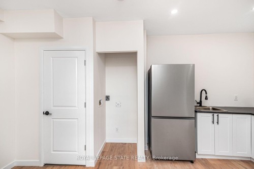 60 William Street, Hamilton, ON 