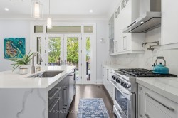 130 Edgecroft Road Toronto, ON M8Z 2C3