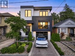 7 DERWYN ROAD  Toronto, ON M4J 4M7