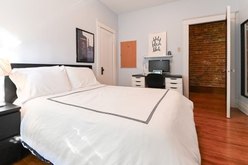 Bedroom - 2302 Av. Regent, Montréal (Côte-Des-Neiges/Notre-Dame-De-Grâce), QC 