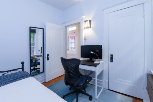 Bedroom - 2302 Av. Regent, Montréal (Côte-Des-Neiges/Notre-Dame-De-Grâce), QC 