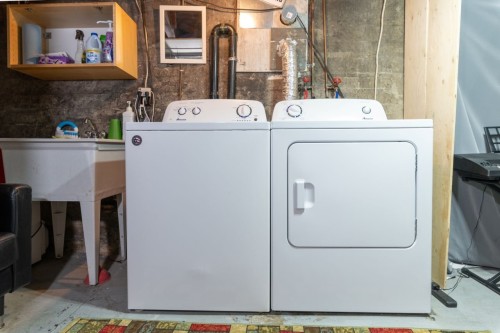 Laundry - 2302 Av. Regent, Montréal (Côte-Des-Neiges/Notre-Dame-De-Grâce), QC 