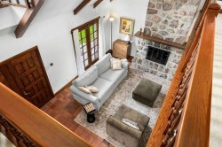 Mezzanine - 