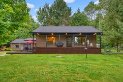 41 Ch. de la Belle-Plage  Blue Sea, QC J0X 1C0