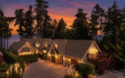 863 Cavin Rd  French Creek, BC V9P 1Z9