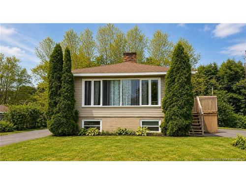 1075 Daniel Dr, Bathurst, NB 