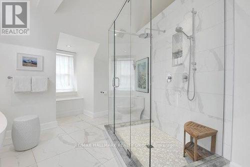 Luxurious Primary ensuite - 550 Piccadilly Avenue, Ottawa, ON 