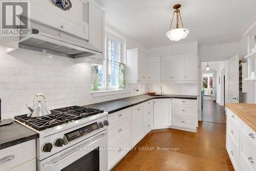 Main Floor Kitchen - 550 Piccadilly Avenue, Ottawa, ON 
