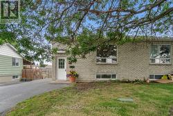 1011 ADOLPHUS STREET  Cornwall, ON K6H 3V1