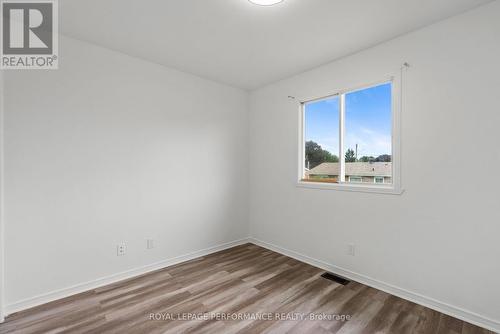2nd main floor bedroom - 1011 Adolphus Street, Cornwall, ON 
