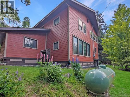 8802 Martens Road, Slocan, BC 