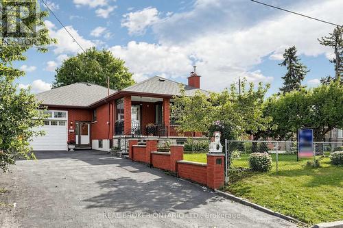 2 Dorking Crescent, Toronto, ON 
