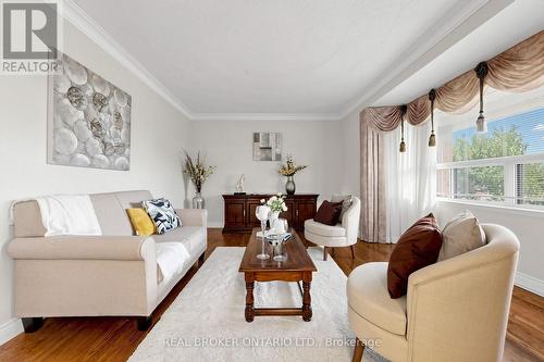 2 Dorking Crescent, Toronto, ON 