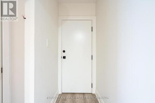 267 Lakeshore Road E, Mississauga, ON 