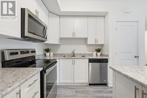 18 - 261 Skinner Road, Hamilton, ON 