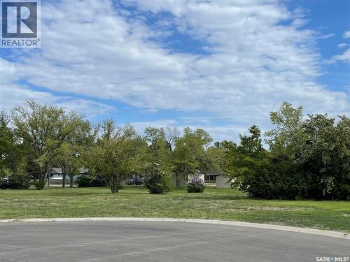 28 Kenney Crescent, Weyburn, SK 
