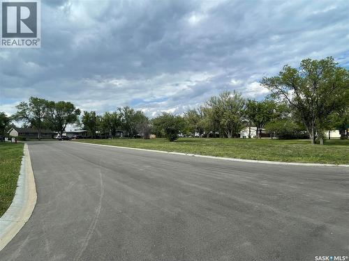 28 Kenney Crescent, Weyburn, SK 