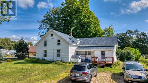 10136 Highway 1, Paradise, NS 
