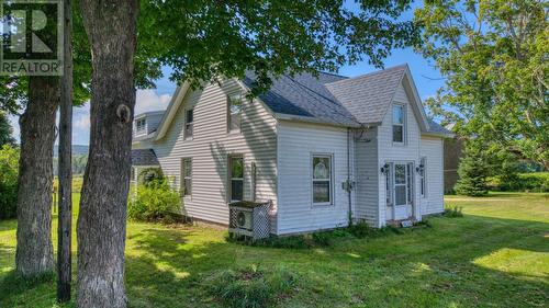 10136 Highway 1, Paradise, NS 