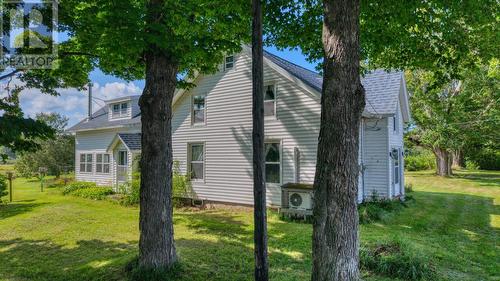 10136 Highway 1, Paradise, NS 