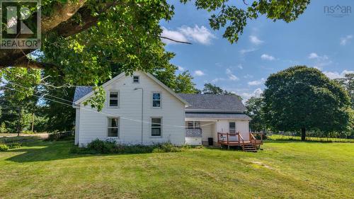 10136 Highway 1, Paradise, NS 