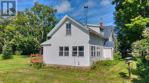 10136 Highway 1, Paradise, NS 