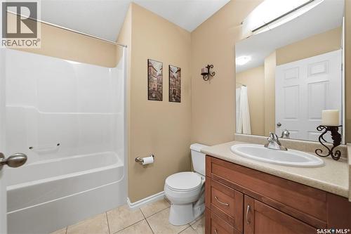 220 Floyd Court, Warman, SK 