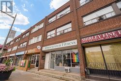 1671 ST CLAIR AVENUE W  Toronto, ON M6N 1H9