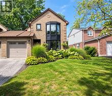 823 LAURIER AVENUE Milton, ON L9T 4H4