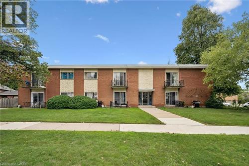 25 WALTON Avenue  Kitchener, ON N2C 2B4