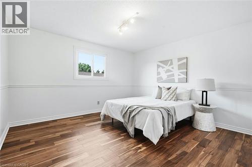 12 Sumner Crescent, Grimsby, ON 