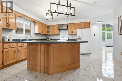 12 Sumner Crescent, Grimsby, ON 
