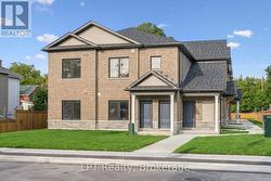 6 - 223 ALBERT STREET Oshawa (Central), ON L1H 4R6